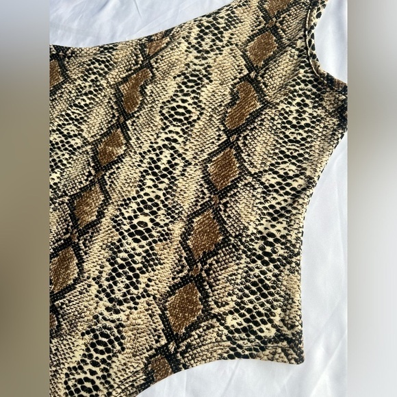 Snakeprint One Shoulder Tank Bodysuit Large - Picture 4 of 10